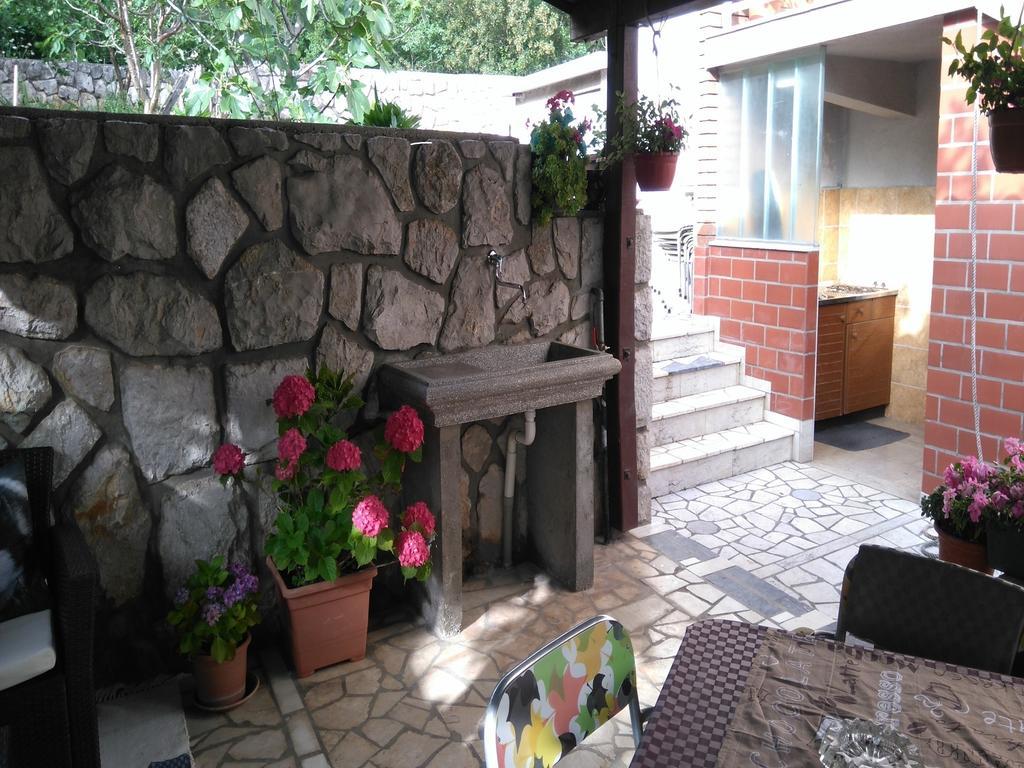 Guest House Djurdjica Dramalj Exterior photo