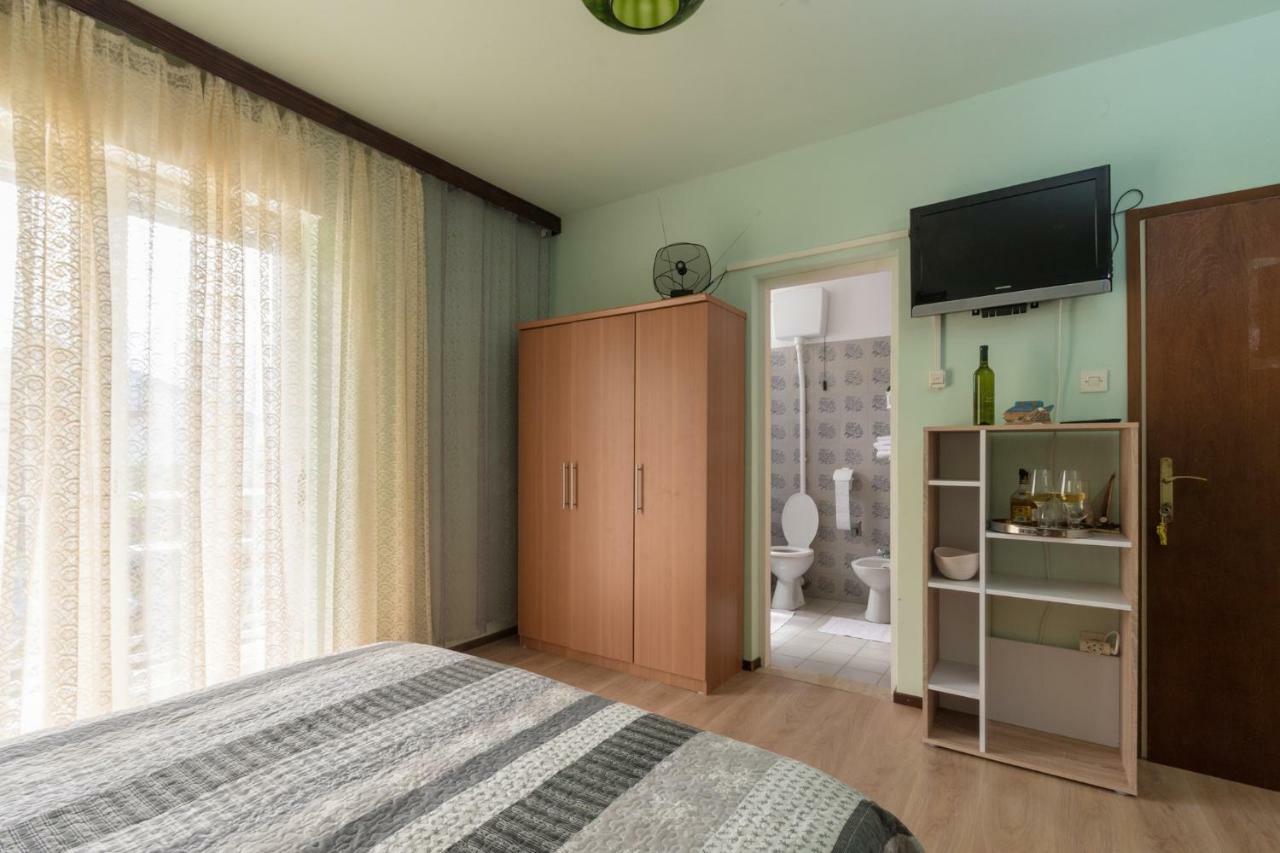 Guest House Djurdjica Dramalj Exterior photo